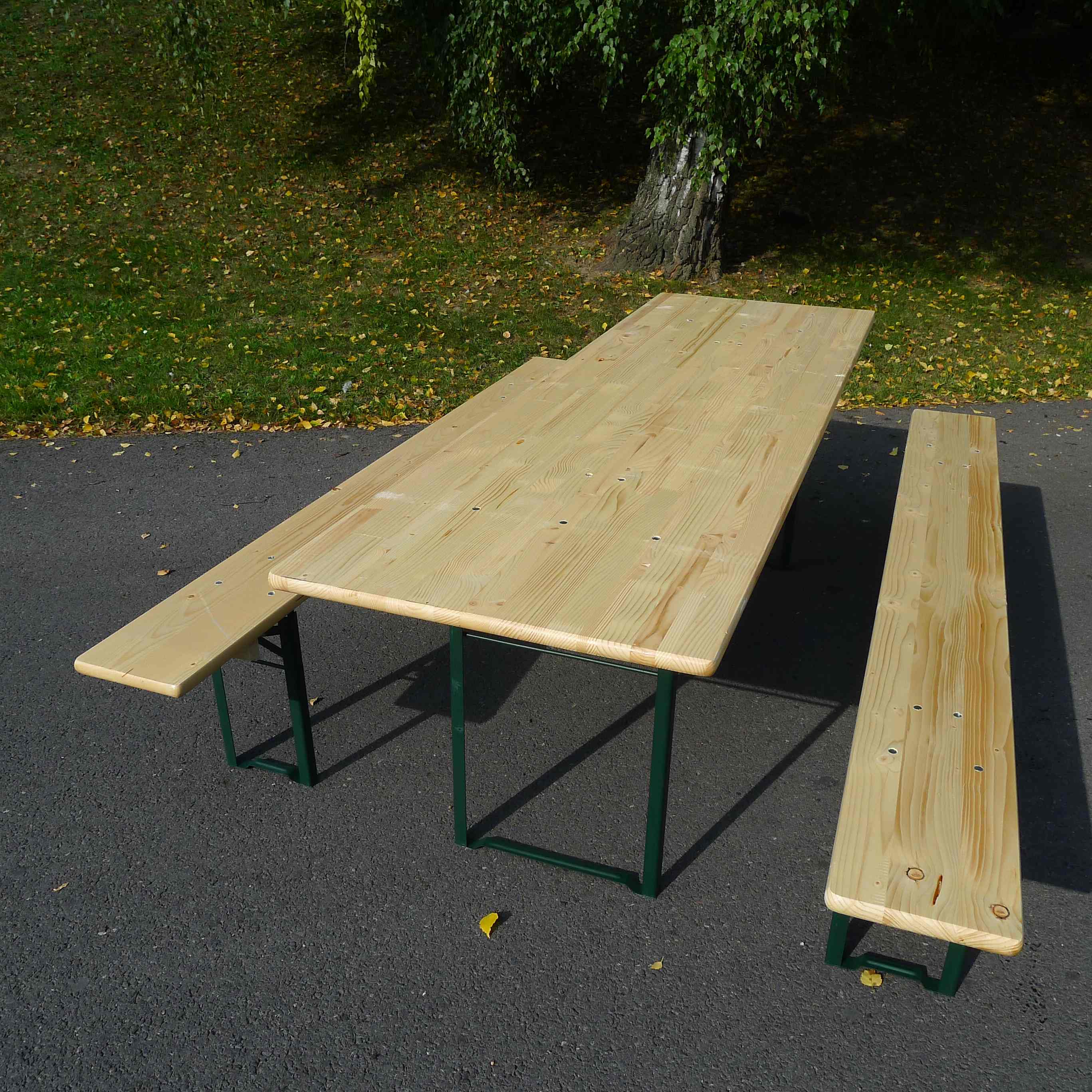 Table pliante brasserie rectangle 220 cm X 70 cm + 2 bancs 220 cm X 27 cm